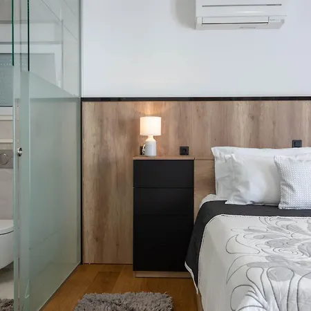 Esquel - Beachfront, Heated Pool * Ражань