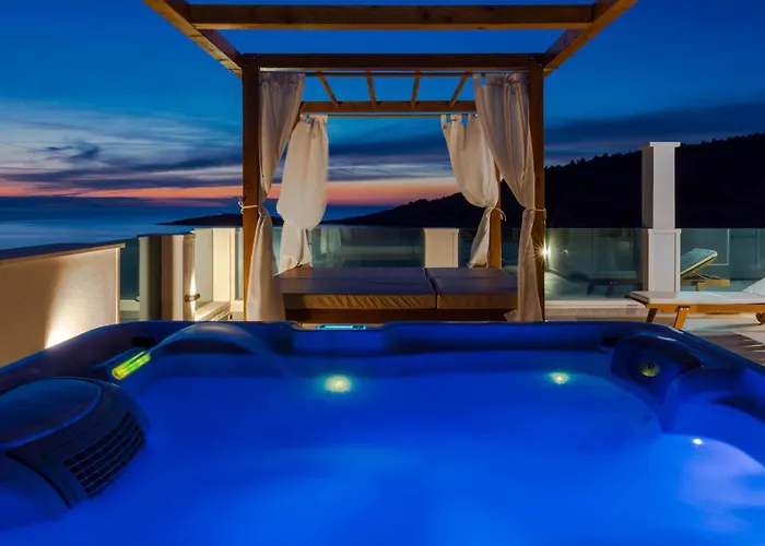 Esquel - Beachfront, Heated Pool Ražanj