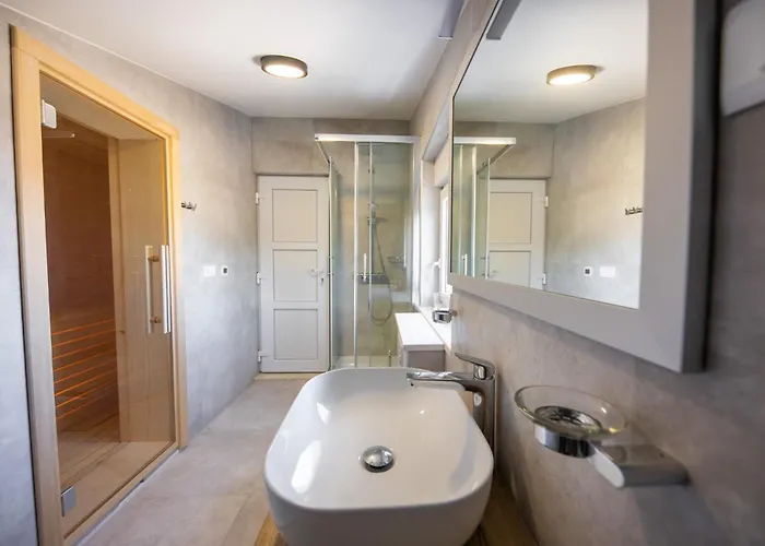 Esquel - Beachfront, Heated Pool Ražanj